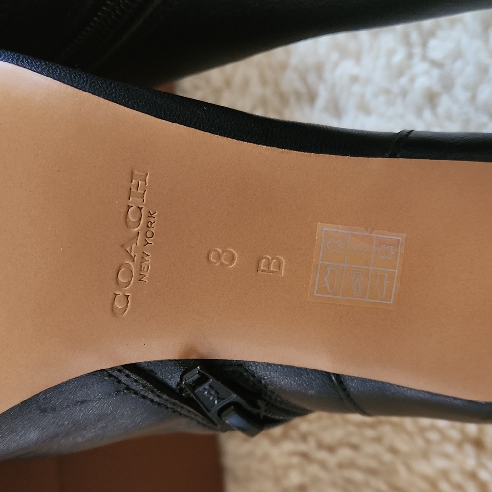 NWT IOB Coach Black Seneca Glazed Leather Shoe Boot Size 8M - Picture 6 of 15